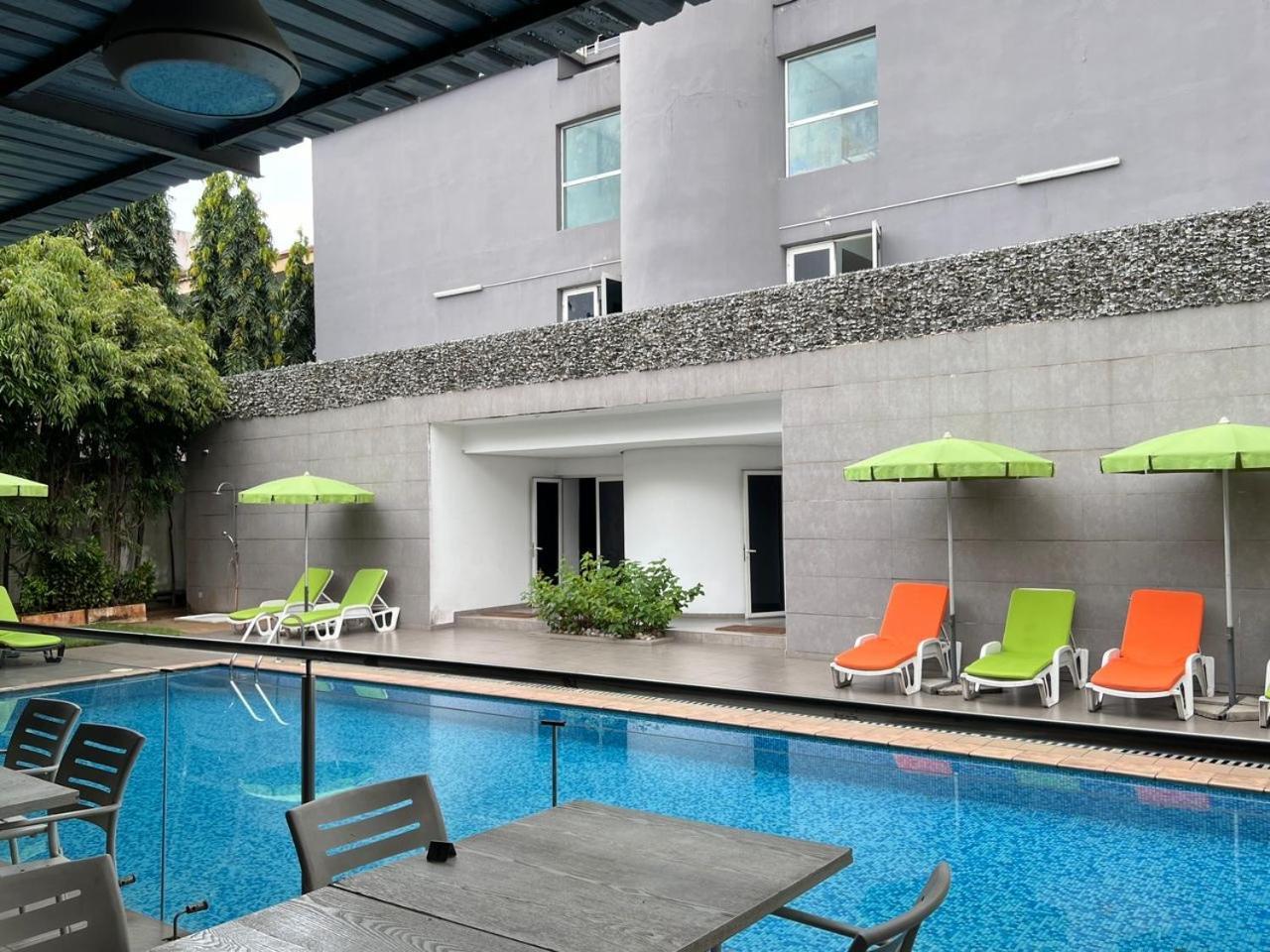 Residence Achenbach Abidjan Extérieur photo