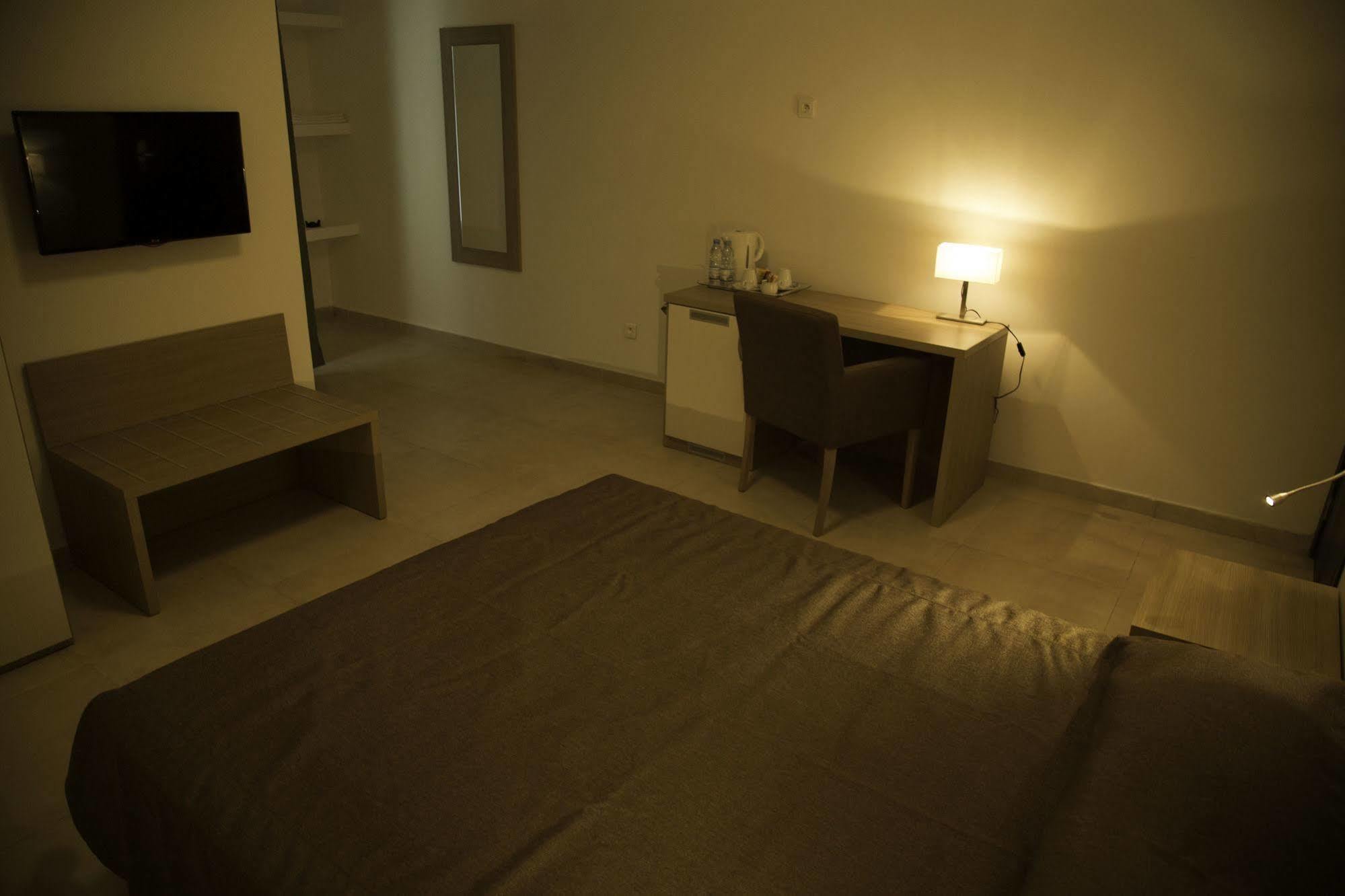 Residence Achenbach Abidjan Extérieur photo