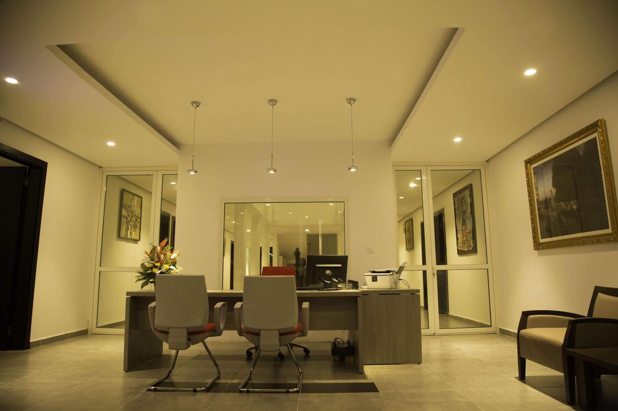 Residence Achenbach Abidjan Extérieur photo